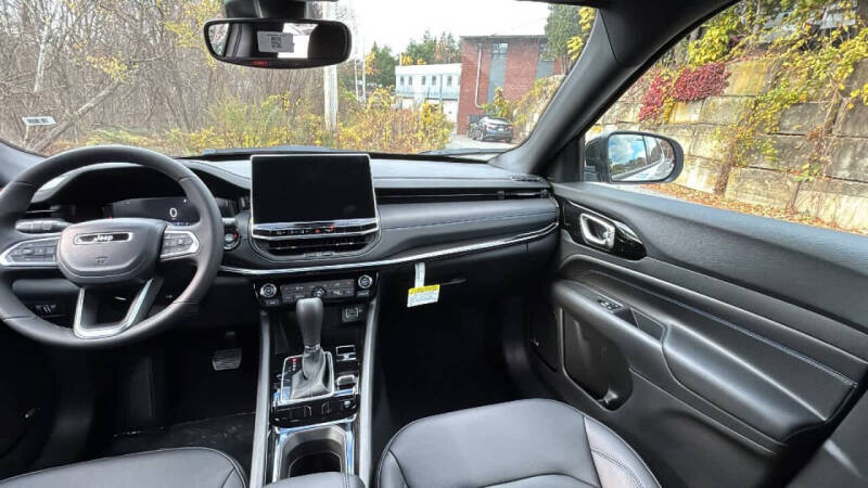 2026 Jeep Compass Limited Altitude