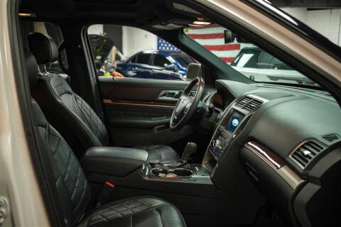 2017 Ford Explorer Platinum