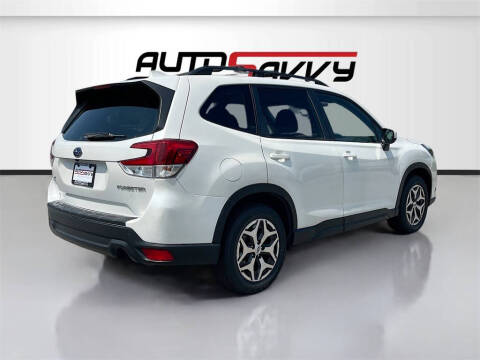 2022 Subaru Forester Premium