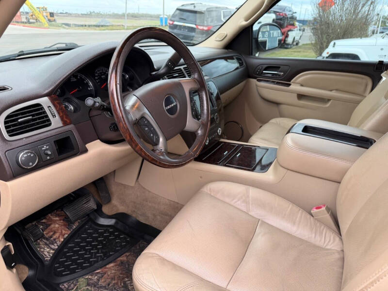 2011 GMC Yukon Denali