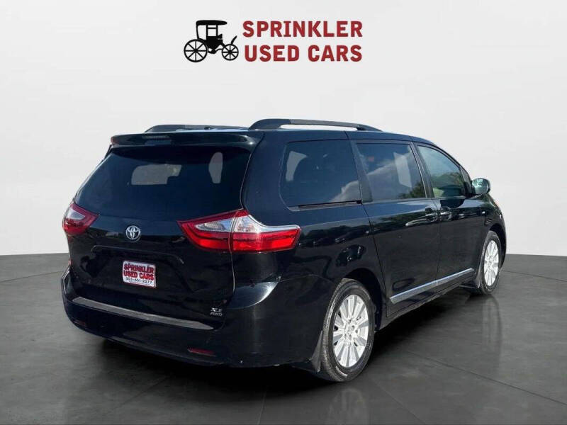 2017 Toyota Sienna XLE 7-Passenger