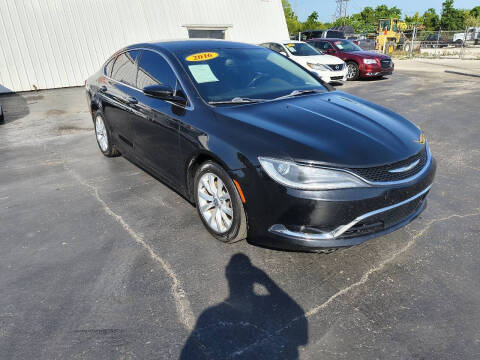2016 Chrysler 200 C