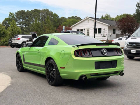 2013 Ford Mustang V6