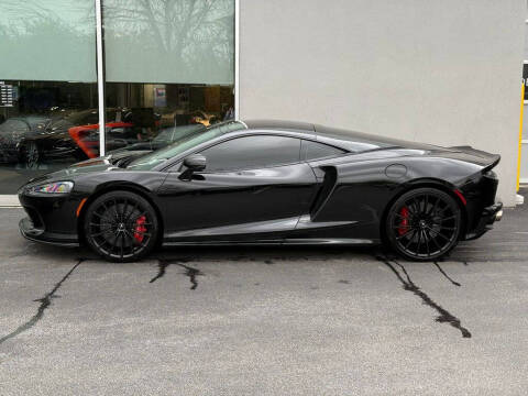 2023 McLaren GT