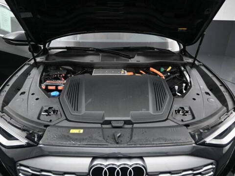 2024 Audi Q8 e-tron quattro Premium Plus