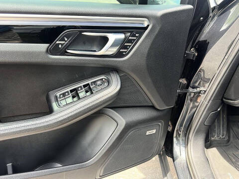 2018 Porsche Macan