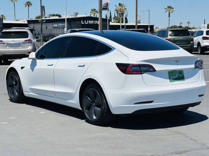 2018 Tesla Model 3 Mid Range