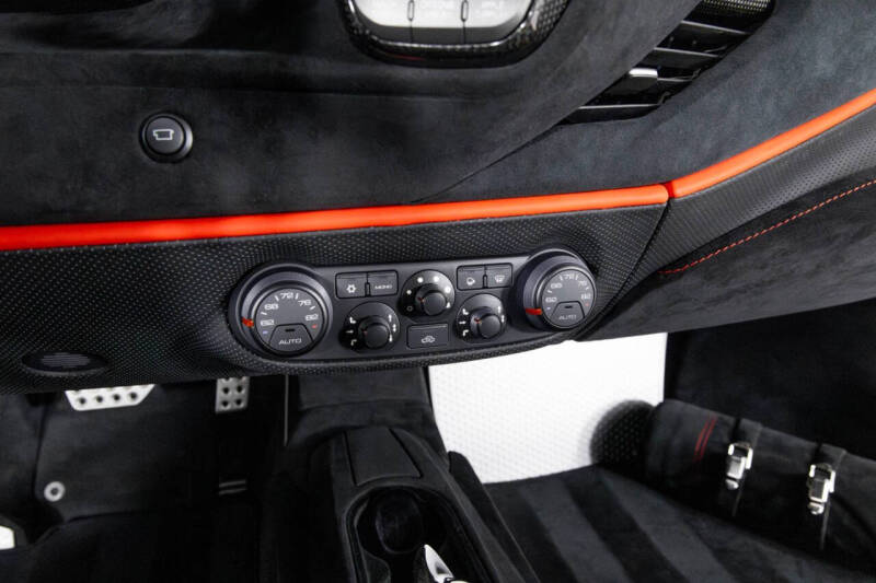 2019 Ferrari 488 Pista