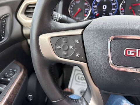 2022 GMC Acadia Denali