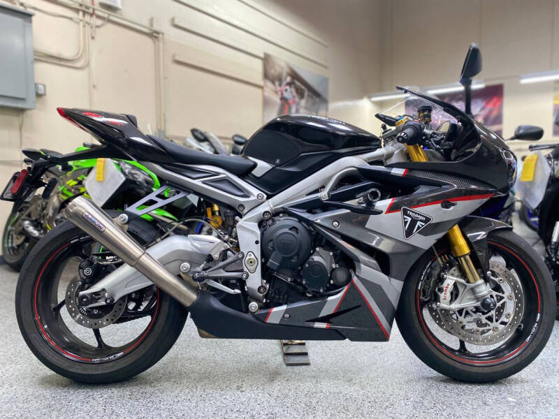 2020 Triumph DAYTONA 765