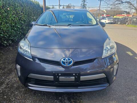 2015 Toyota Prius Plug-in Hybrid for sale at JZ Auto Sales in Happy Valley OR