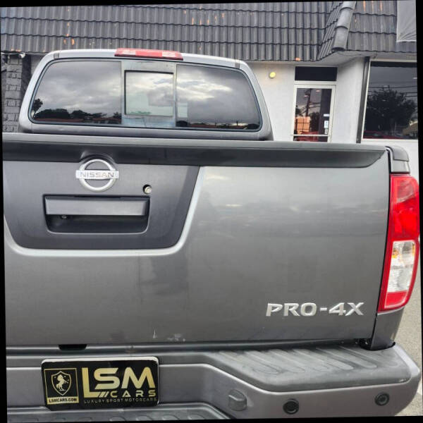 2017 Nissan Frontier PRO-4X