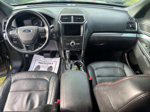 2017 Ford Explorer Sport