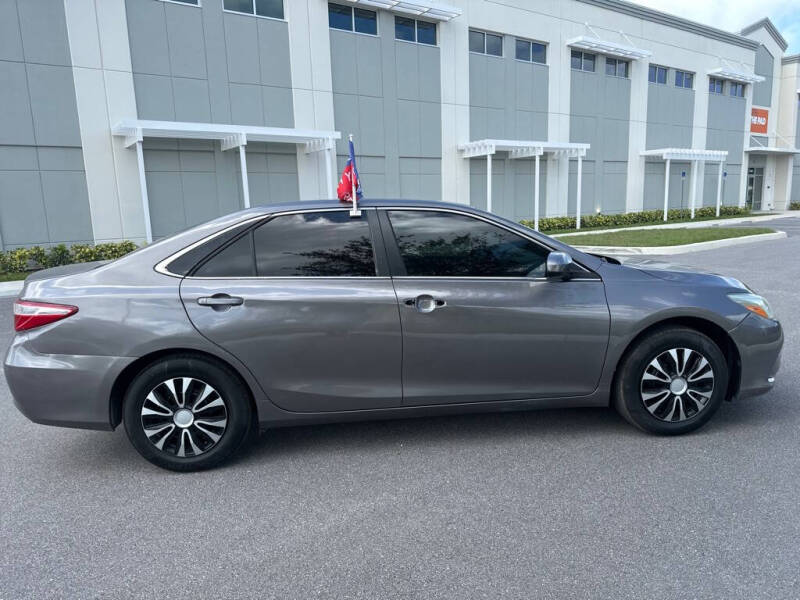 2015 Toyota Camry LE