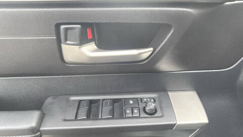 2023 Toyota Sequoia SR5