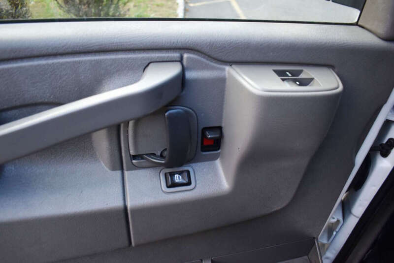 2020 Chevrolet Express 2500