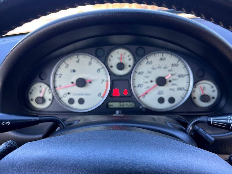 2005 Mazda MX-5 Miata