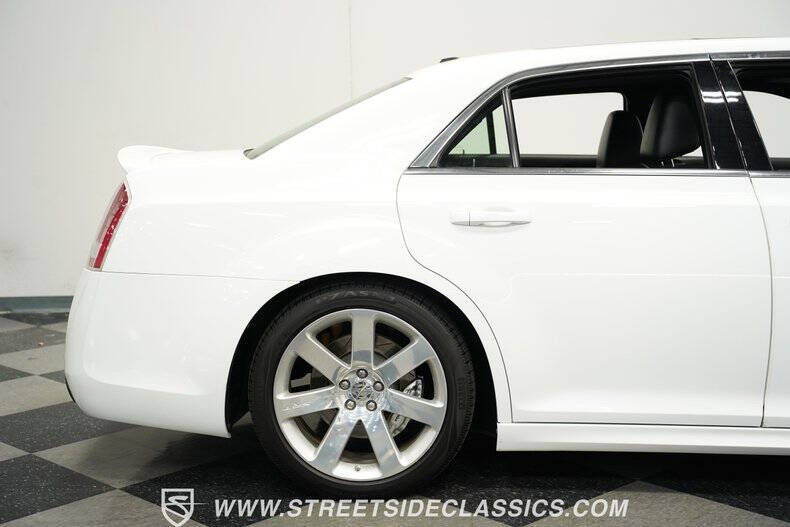 2012 Chrysler 300 SRT8
