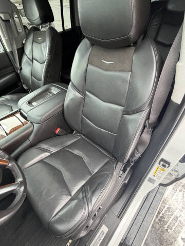 2017 Cadillac Escalade ESV Premium Luxury