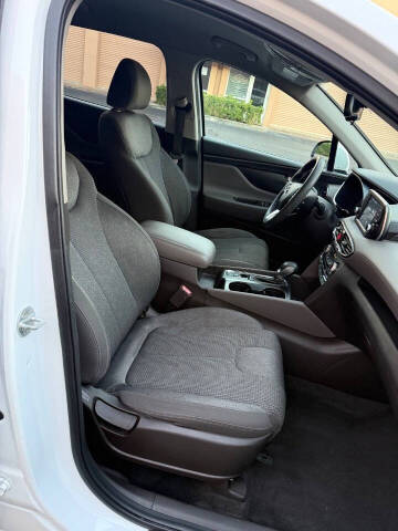 2019 Hyundai Santa Fe SEL 2.4L