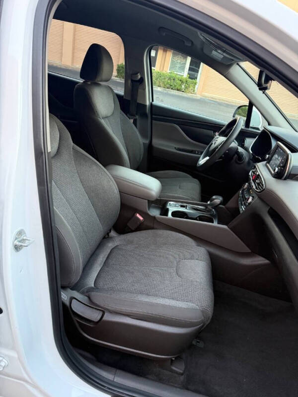 2019 Hyundai Santa Fe SEL 2.4L