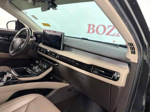 2022 Lincoln Nautilus Standard