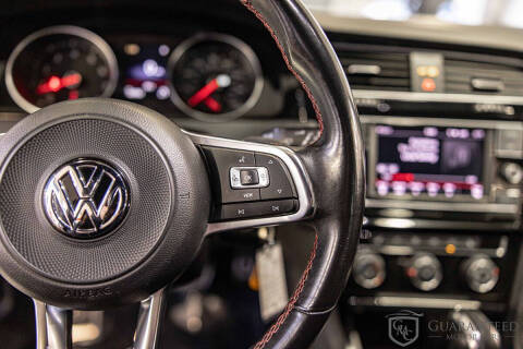2019 Volkswagen Golf GTI S