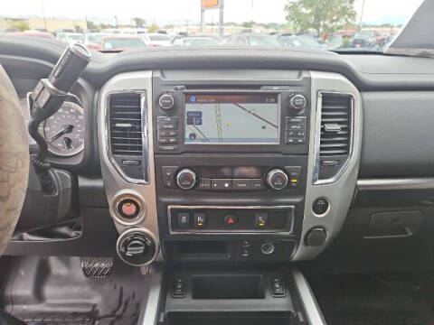 2017 Nissan Titan SV