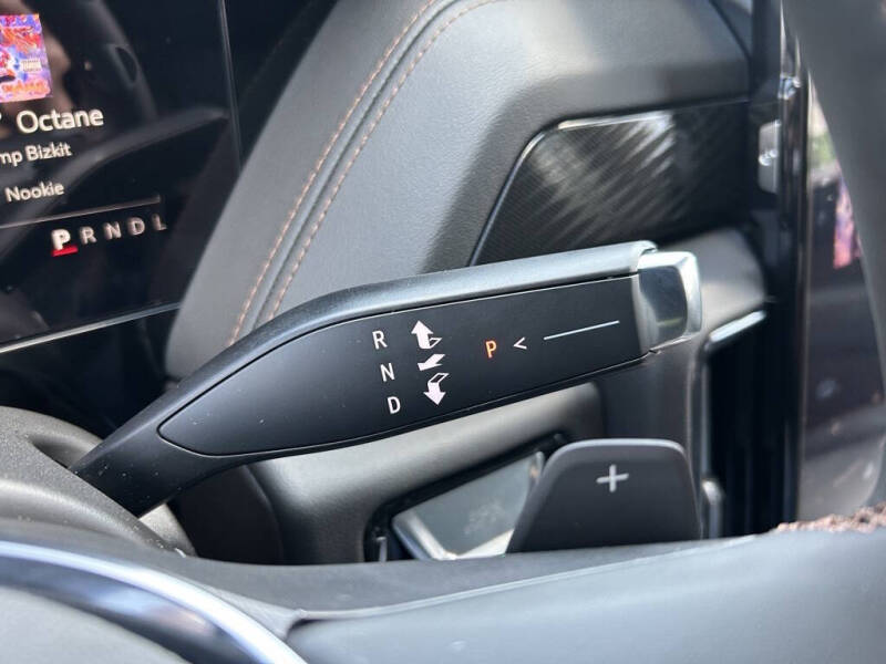 2025 GMC Yukon XL AT4