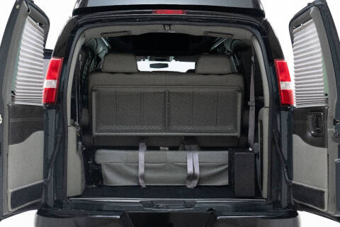 2017 Chevrolet Express 2500