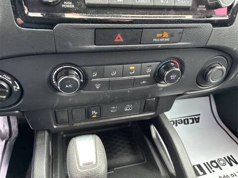 2022 Nissan Frontier S