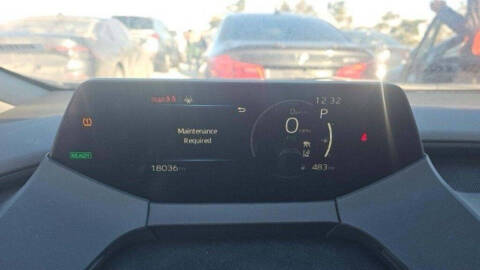 2025 Toyota Prius LE