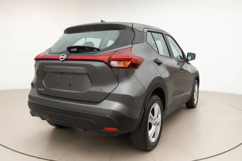2024 Nissan Kicks S