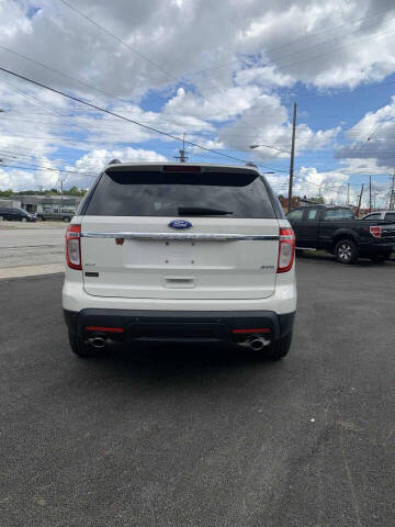 2011 Ford Explorer XLT