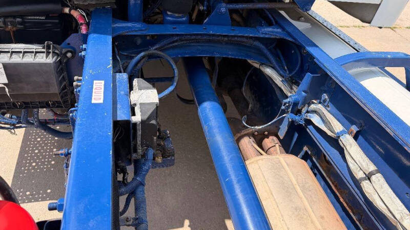 2016 Freightliner S2 Chassis
