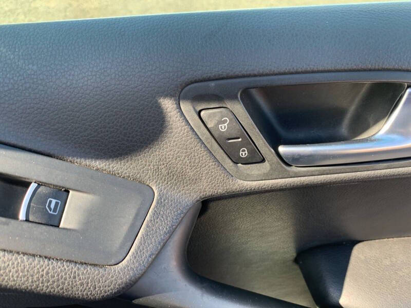 2011 Volkswagen Tiguan SEL 4Motion