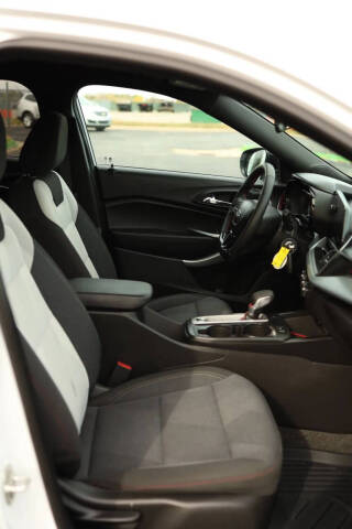 2025 Chevrolet Trax RS