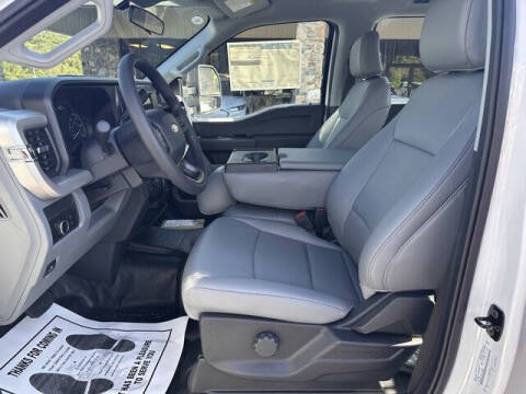 2025 Ford F-350 Super Duty XL