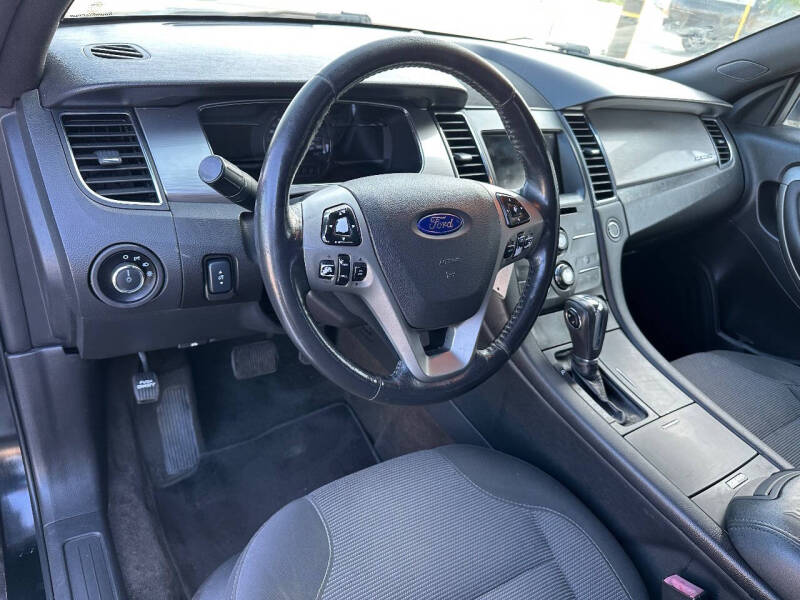 2013 Ford Taurus SEL