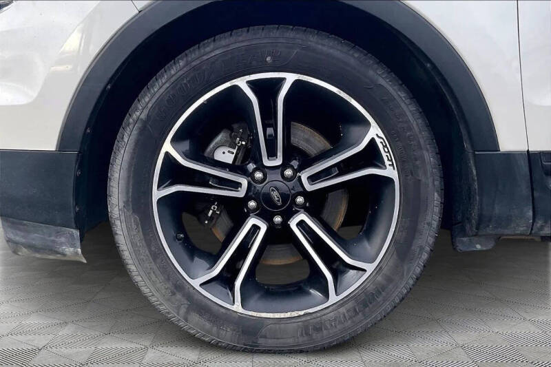 2014 Ford Explorer Sport