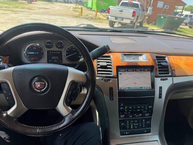 2012 Cadillac Escalade Platinum Edition