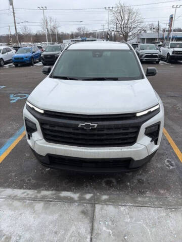 2024 Chevrolet Traverse LT