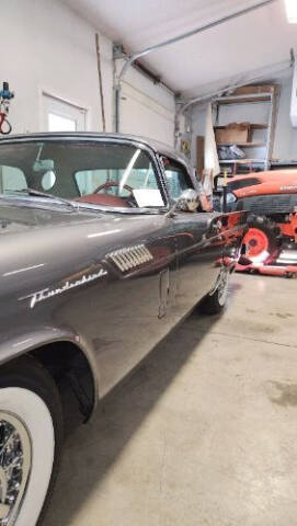 1957 Ford Thunderbird