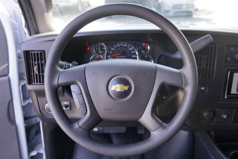 2021 Chevrolet Express 2500