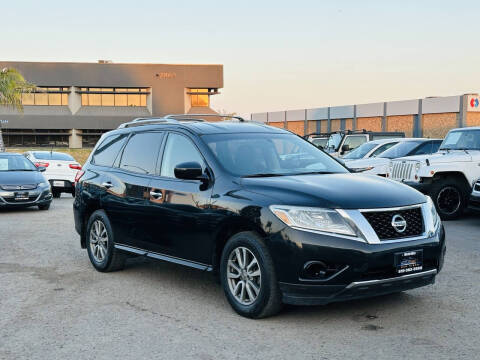 2016 Nissan Pathfinder S