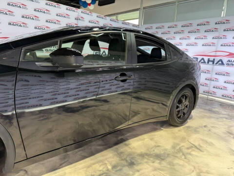 2025 Toyota Prius LE