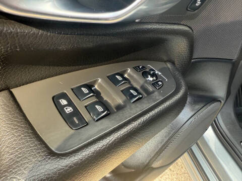 2018 Volvo XC90 T5 Momentum 7-Passenger