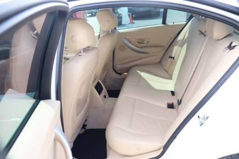 2012 BMW 3 Series 328i