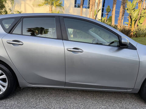 2012 Mazda MAZDA3 i Touring