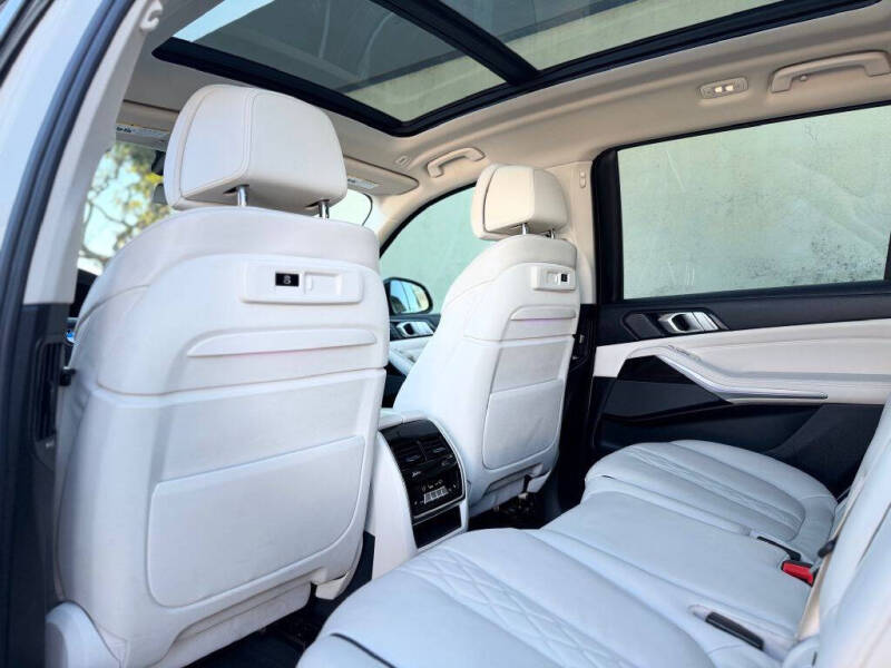 2020 BMW X7 xDrive40i